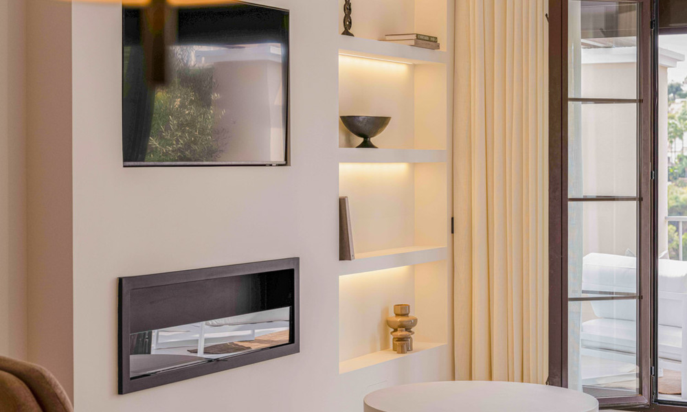 Instapklaar, eigentijds gerenoveerd hoekpenthouse te koop in Marbella - Benahavis 787929