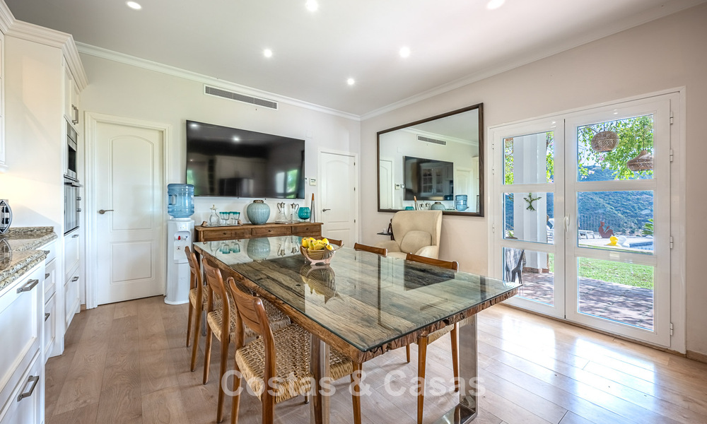 Mediterrane luxevilla met panoramisch uitzicht te koop genesteld in de groene heuvels van Marbella - Benahavis 789885