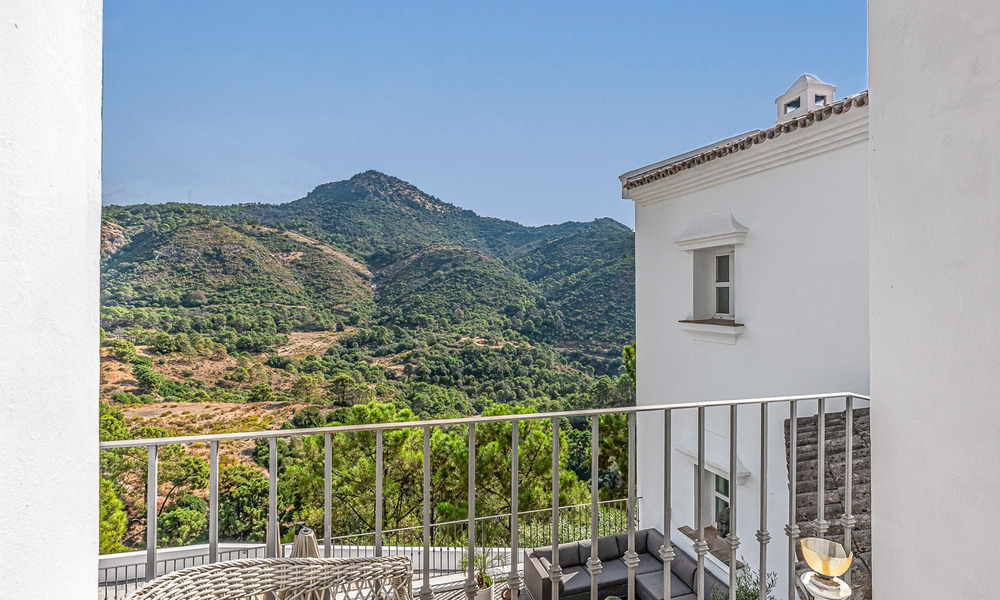 Mediterrane luxevilla met panoramisch uitzicht te koop genesteld in de groene heuvels van Marbella - Benahavis 789897