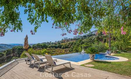 Mediterrane luxevilla met panoramisch uitzicht te koop genesteld in de groene heuvels van Marbella - Benahavis 789929