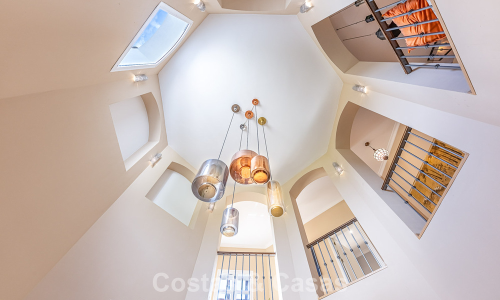 Mediterrane luxevilla met panoramisch uitzicht te koop genesteld in de groene heuvels van Marbella - Benahavis 789932