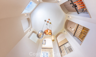 Mediterrane luxevilla met panoramisch uitzicht te koop genesteld in de groene heuvels van Marbella - Benahavis 789932 