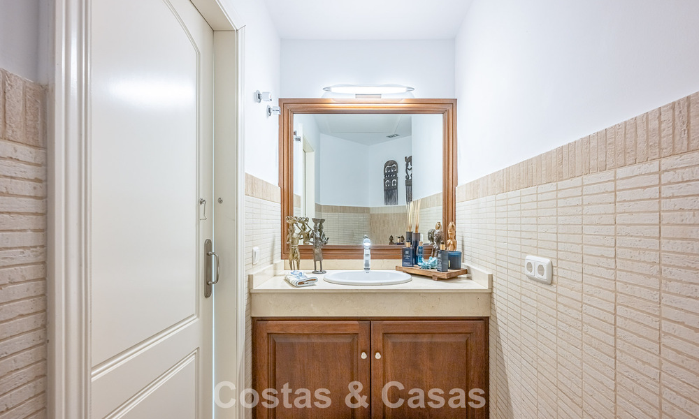 Mediterrane luxevilla met panoramisch uitzicht te koop genesteld in de groene heuvels van Marbella - Benahavis 789933