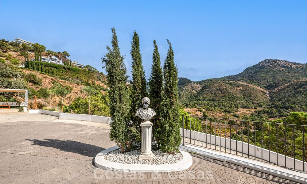 Mediterrane luxevilla met panoramisch uitzicht te koop genesteld in de groene heuvels van Marbella - Benahavis 789938