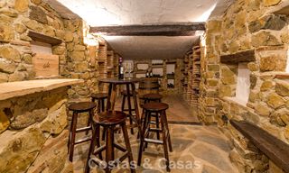 Statige luxevilla te koop in een klassieke Andalusische stijl in een afgesloten prestigieuze urbanisatie van Benahavis - Marbella 787985 