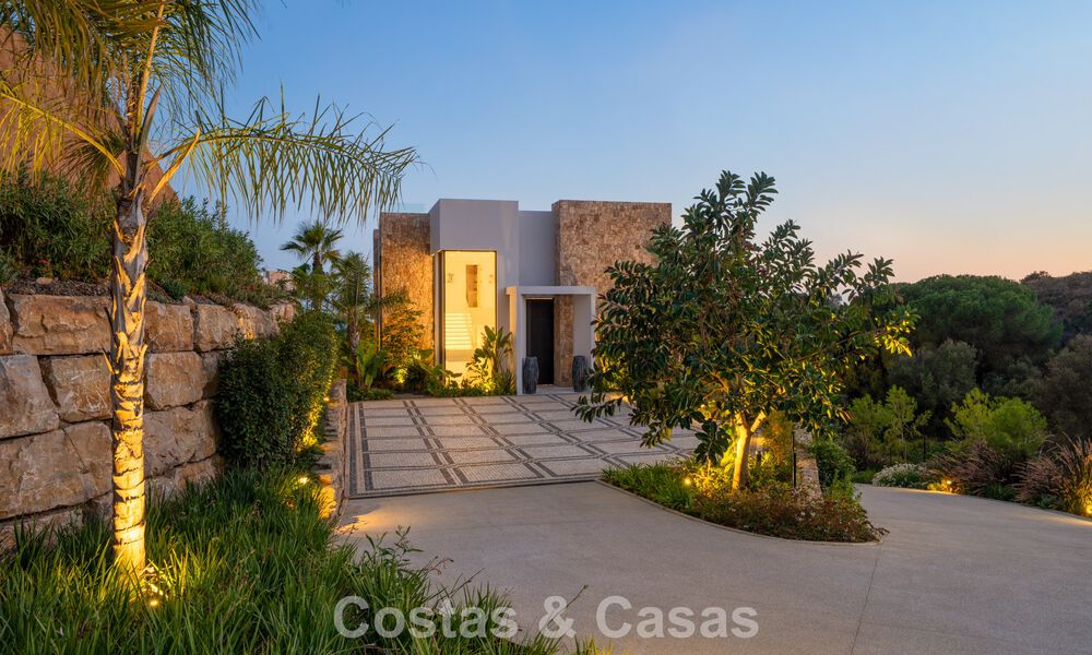 Instapklare, high-end designvilla met zeezicht te koop aan de Golden Mile van Marbella 788122