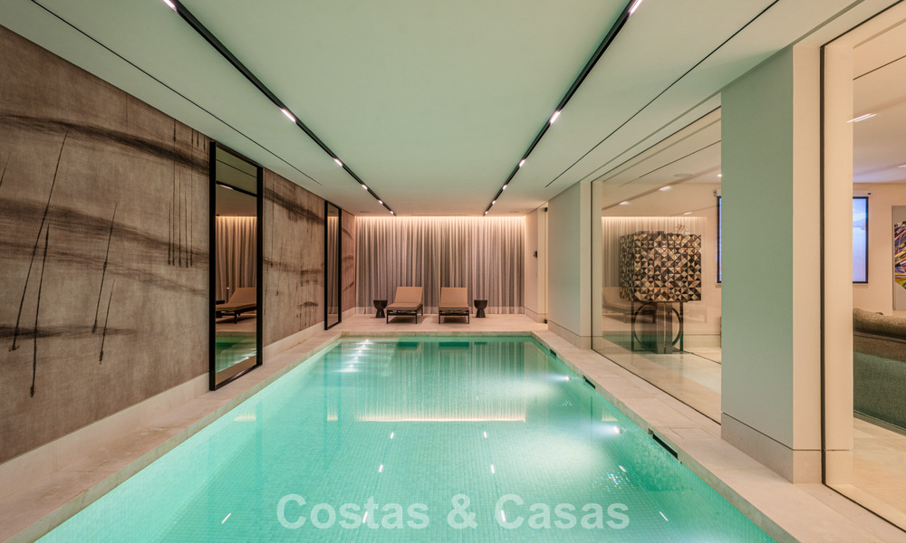 Instapklare, high-end designvilla met zeezicht te koop aan de Golden Mile van Marbella 788132