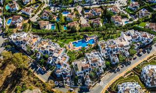 Appartementen te koop in een gated complex in Nueva Andalucia, Marbella 788735 