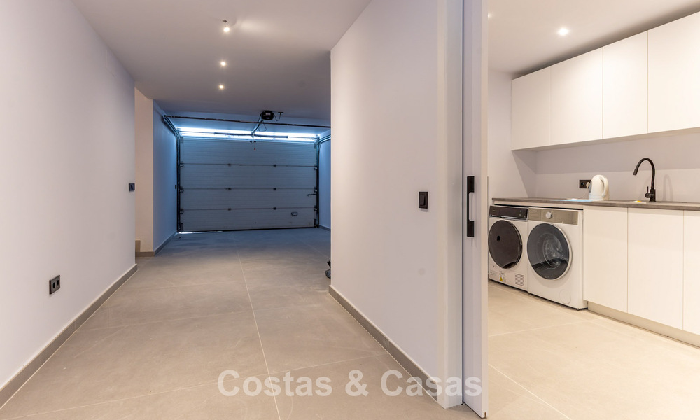 Prachtige luxevilla met tijdloze Andalusische architectuur te koop op de New Golden Mile tussen Marbella en Estepona 788342