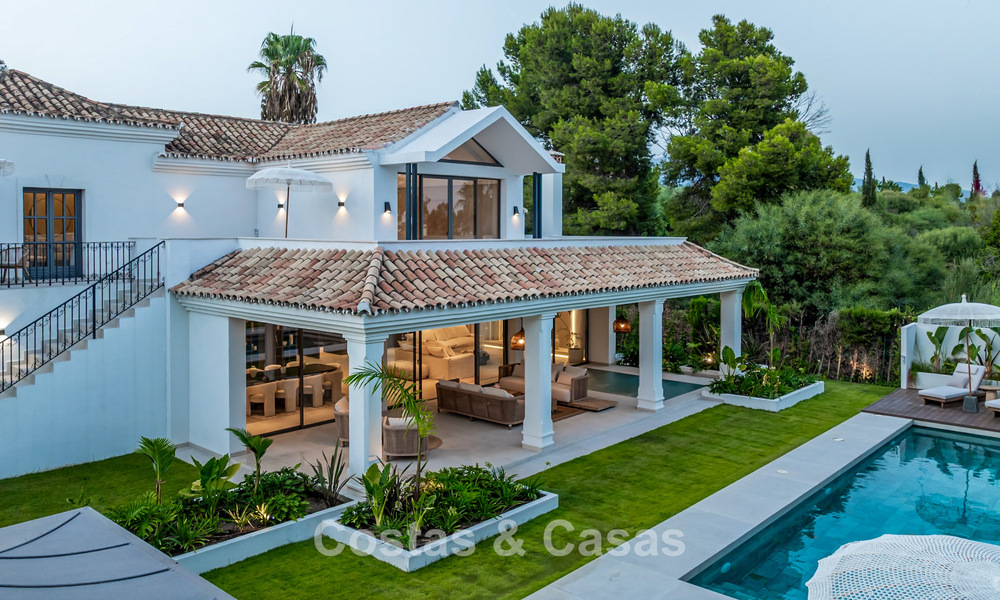 Prachtige luxevilla met tijdloze Andalusische architectuur te koop op de New Golden Mile tussen Marbella en Estepona 788369