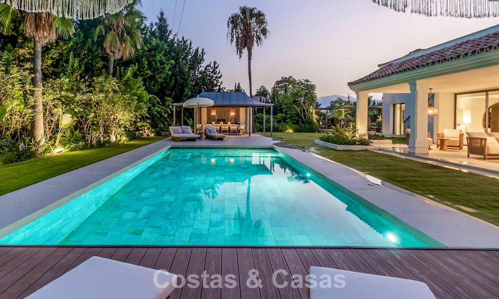 Prachtige luxevilla met tijdloze Andalusische architectuur te koop op de New Golden Mile tussen Marbella en Estepona 788373