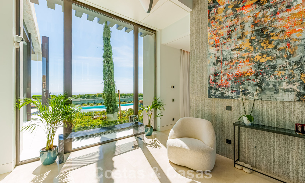 High-end luxevilla met panoramisch zeezicht te koop binnen een prestigieus resort, Benahavis - Marbella 788417