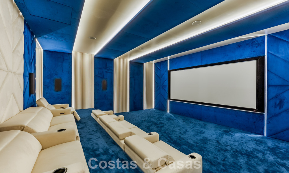 High-end luxevilla met panoramisch zeezicht te koop binnen een prestigieus resort, Benahavis - Marbella 788430