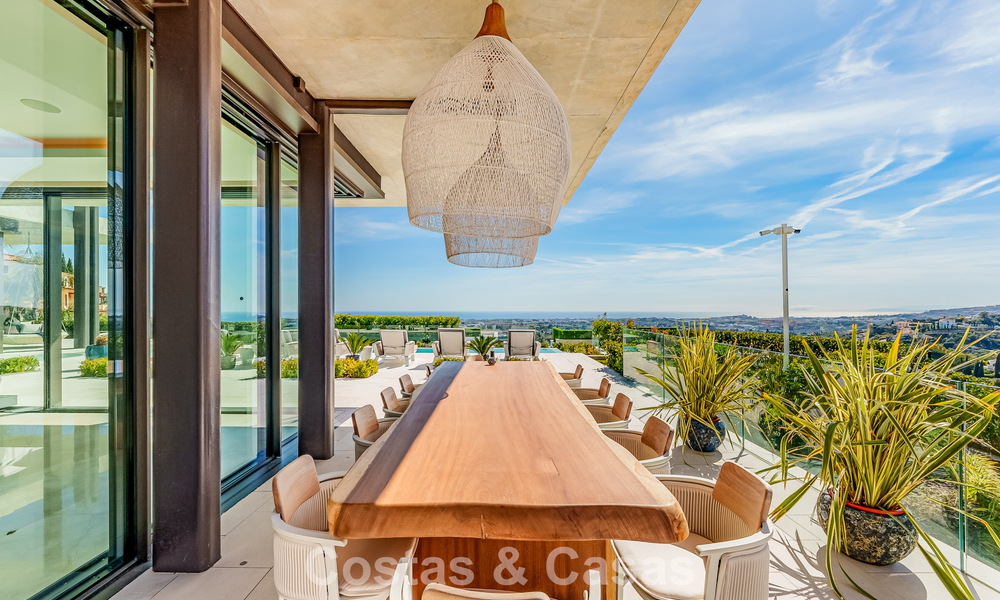 High-end luxevilla met panoramisch zeezicht te koop binnen een prestigieus resort, Benahavis - Marbella 788433