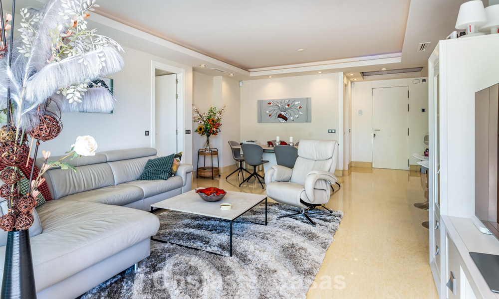 Hedendaags appartement met ruim hoekterras te koop in Marbella - Benahavis 788719