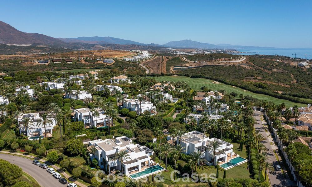 Instapklare, modernistische Spaanse villa te koop, omgeven door eersteklas golfbanen aan de Costa del Sol 788290