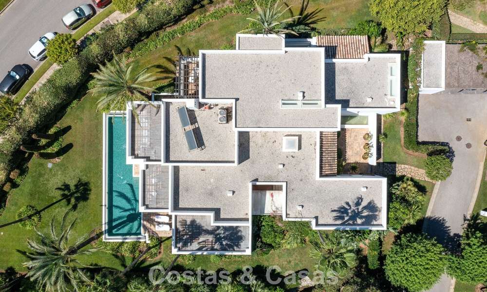 Instapklare, modernistische Spaanse villa te koop, omgeven door eersteklas golfbanen aan de Costa del Sol 788293