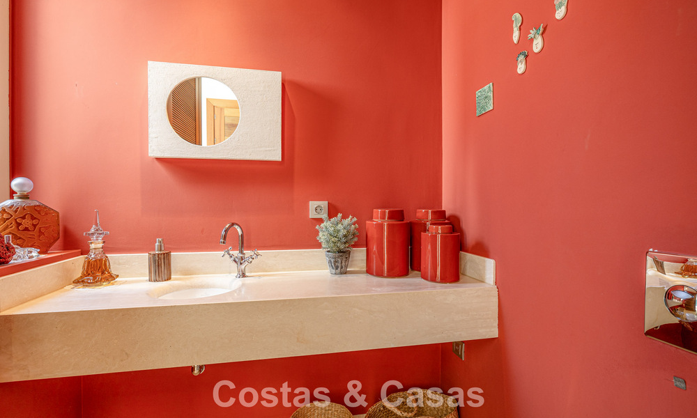 Instapklare, modernistische Spaanse villa te koop, omgeven door eersteklas golfbanen aan de Costa del Sol 788301