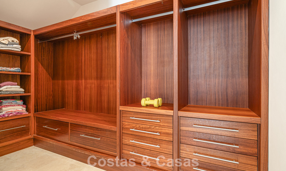 Instapklare, modernistische Spaanse villa te koop, omgeven door eersteklas golfbanen aan de Costa del Sol 788307