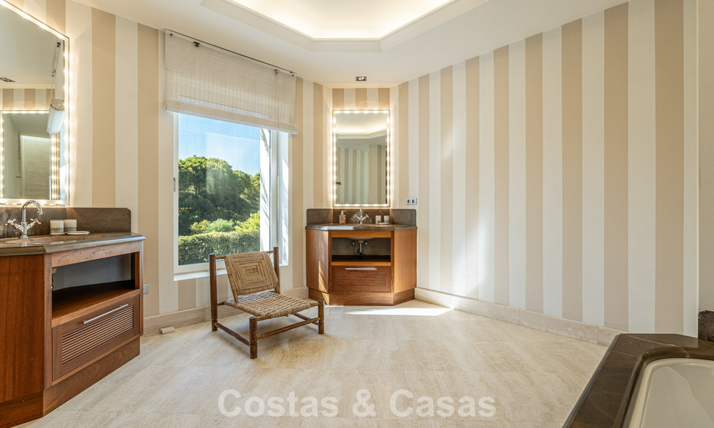 Instapklare, modernistische Spaanse villa te koop, omgeven door eersteklas golfbanen aan de Costa del Sol 788317