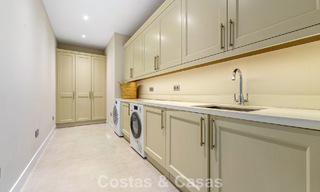 Exclusieve villa met zeezicht te koop, in een beveiligde urbanisatie in La Quinta, Marbella - Benahavis 788543 