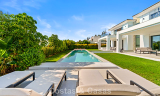 Exclusieve villa met zeezicht te koop, in een beveiligde urbanisatie in La Quinta, Marbella - Benahavis 788568 