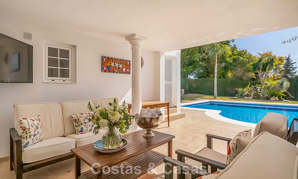Ruime villa met mediterrane bouwstijl te koop in een gewilde urbanisatie van Marbella - Benahavis 788669