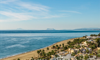 Gemoderniseerd appartement met zeezicht te koop in een strandcomplex op de New Golden Mile tussen Marbella en Estepona 788779 