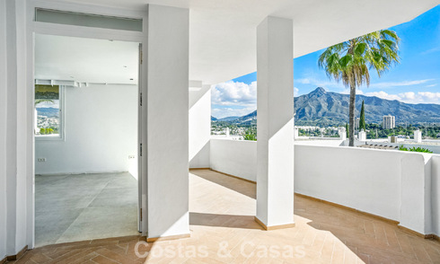 Luxueus appartement te koop in een beveiligde urbanisatie in Nueva Andalucia, Marbella 789770