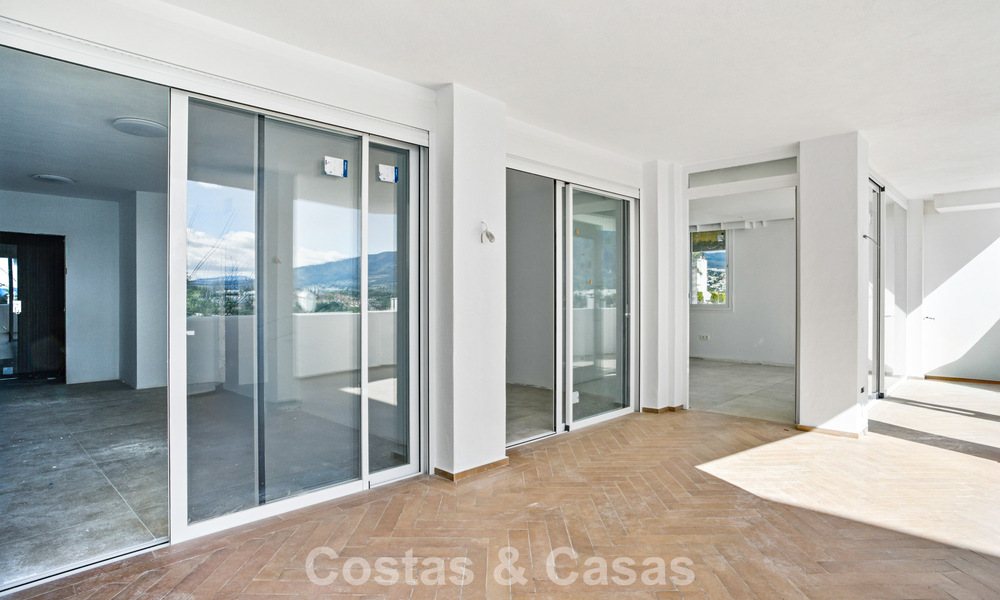 Luxueus appartement te koop met panoramisch uitzicht en op loopafstand van Puerto Banus in Nueva Andalucia, Marbella 789772