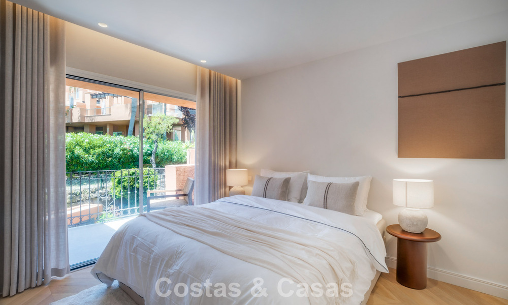 Duplex penthouse in Andalusische bouwstijl met een eigentijds interieur te koop in Nueva Andalucia, Marbella 789833