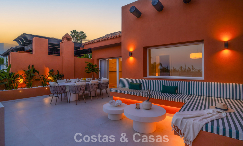 Duplex penthouse in Andalusische bouwstijl met een eigentijds interieur te koop in Nueva Andalucia, Marbella 789841