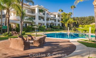 Modern gerenoveerd, appartement te koop in een gated luxecomplex in Sierra Blanca, Golden Mile, Marbella 789845 