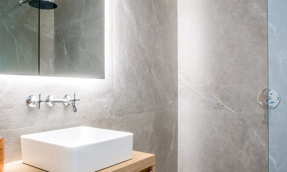 Modern gerenoveerd, appartement te koop in een gated luxecomplex in Sierra Blanca, Golden Mile, Marbella 789854