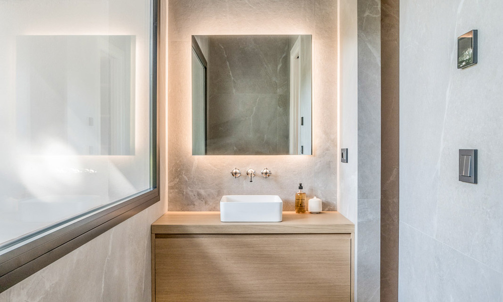 Modern gerenoveerd, appartement te koop in een gated luxecomplex in Sierra Blanca, Golden Mile, Marbella 789857