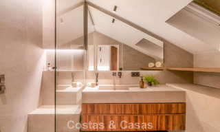 Modern gerenoveerd duplex penthouse met zeezicht te koop op wandelafstand van Puerto Banus, Marbella 789138 