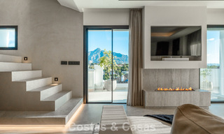 Modern gerenoveerd duplex penthouse met zeezicht te koop op wandelafstand van Puerto Banus, Marbella 789142 