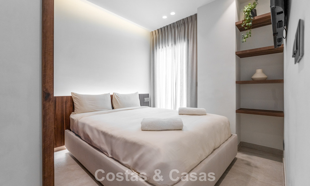 Modern gerenoveerd duplex penthouse met zeezicht te koop op wandelafstand van Puerto Banus, Marbella 789144