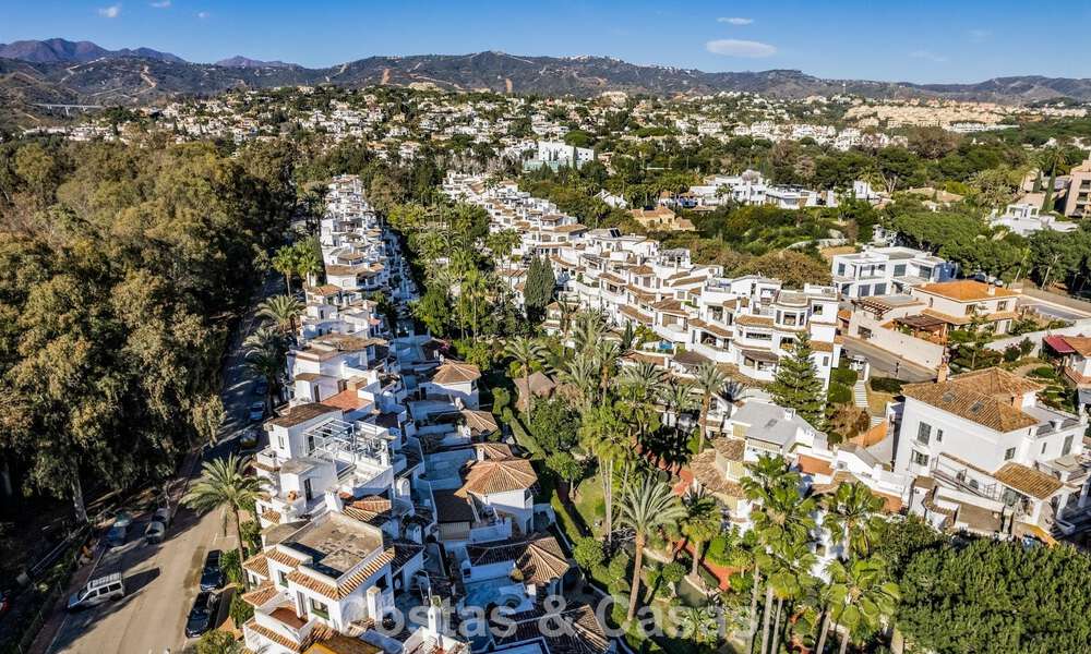 Gelijkvloers luxe appartement te koop op een steenworp van het strand in Elviria, Marbella 789221
