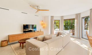 Gelijkvloers luxe appartement te koop op een steenworp van het strand in Elviria, Marbella 789236 