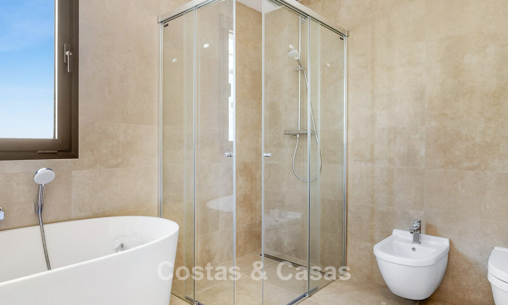 Instapklare luxevilla met moderne architectuur en panoramisch zeezicht te koop in Marbella - Benahavis 788928