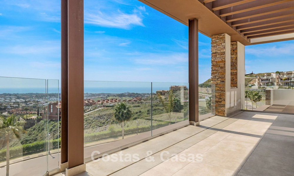 Instapklare luxevilla met moderne architectuur en panoramisch zeezicht te koop in Marbella - Benahavis 788932