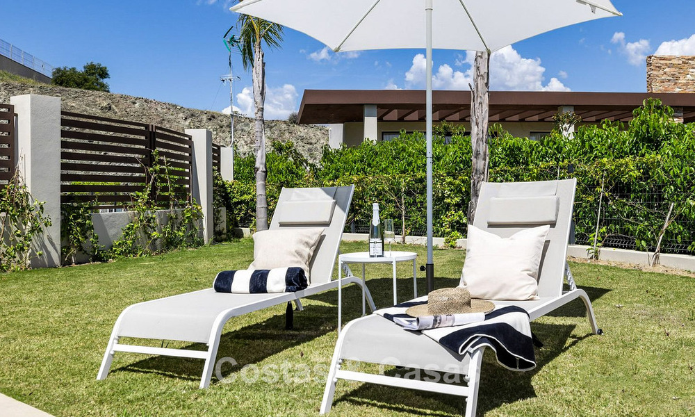 Instapklare luxevilla met moderne architectuur en panoramisch zeezicht te koop in Marbella - Benahavis 788951