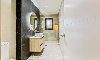 Gerenoveerd luxe appartement te koop op een steenworp van het strand en het centrum van Puerto Banus, Marbella 789030 