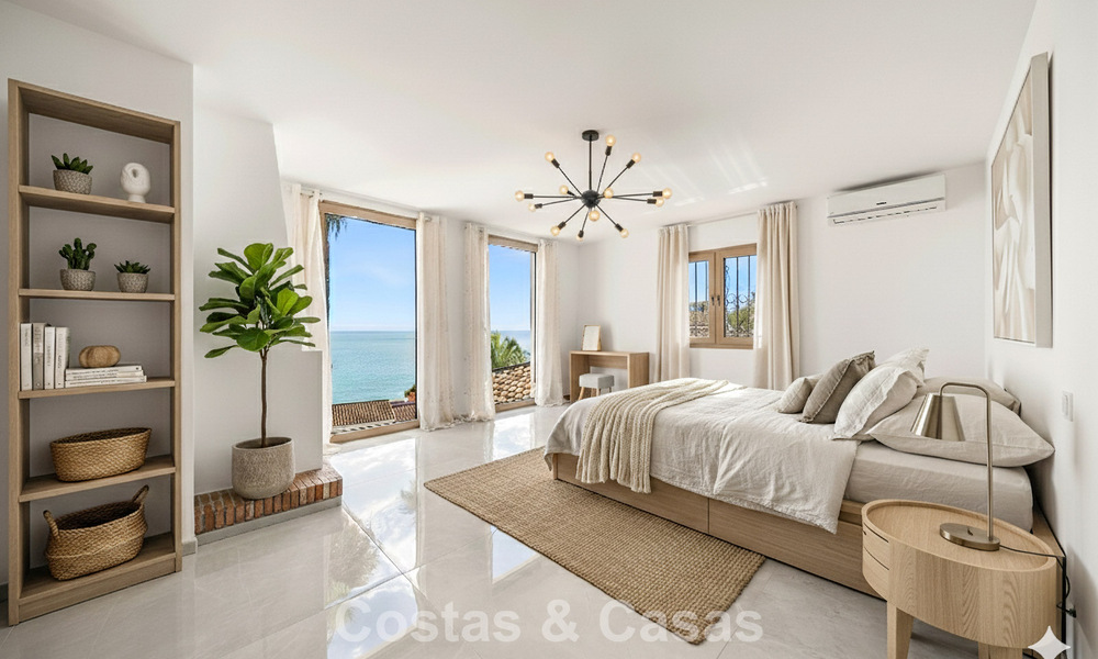 Authentieke Mediterrane villa met een modern interieur en magnifiek zeezicht te koop in Estepona West 789014
