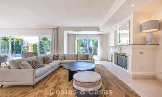 Grote villa in Spaanse stijl te koop grenzend aan een eersteklas golfbaan, gated in La Quinta, Marbella - Benahavis 789291 