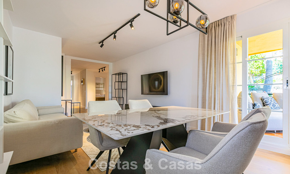 Gerenoveerd appartement te koop op loopafstand van lokale voorzieningen en Puerto Banus in Nueva Andalucia, Marbella 789342