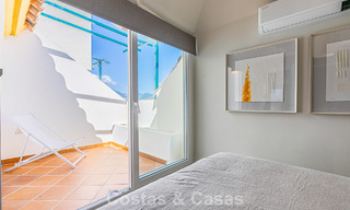 Duplex penthouse met zeezicht te koop op loopafstand van alle voorzieningen en Puerto Banus in Nueva Andalucia, Marbella 789327 