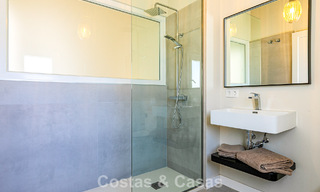 Duplex penthouse met zeezicht te koop op loopafstand van alle voorzieningen en Puerto Banus in Nueva Andalucia, Marbella 789332 