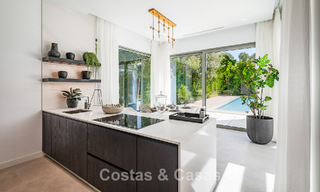 Instapklare, luxevilla met minimalistische architectuur te koop op de New Golden Mile tussen Marbella en Estepona 789693 